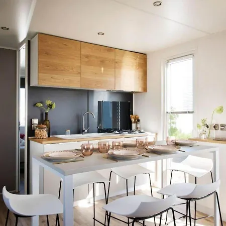 Parque de Campismo En Ou Mobil-home Chez Camp'in Pirellu *