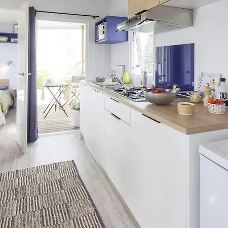 En Ou Mobil-home Chez Camp'in Pirellu Parque de Campismo Porto-Vecchio (Corsica)