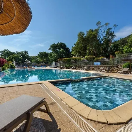 Parque de Campismo En Ou Mobil-home Chez Camp'in Pirellu