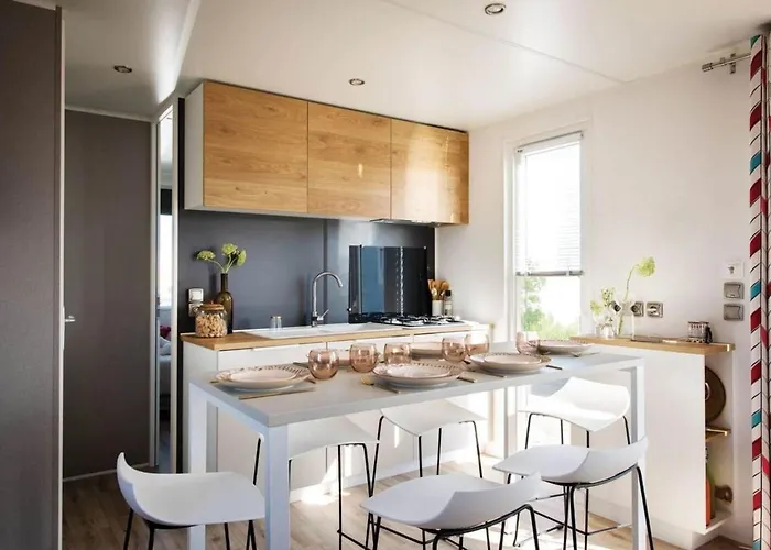 Кемпінг En Ou Mobil-home Chez Camp'in Pirellu *